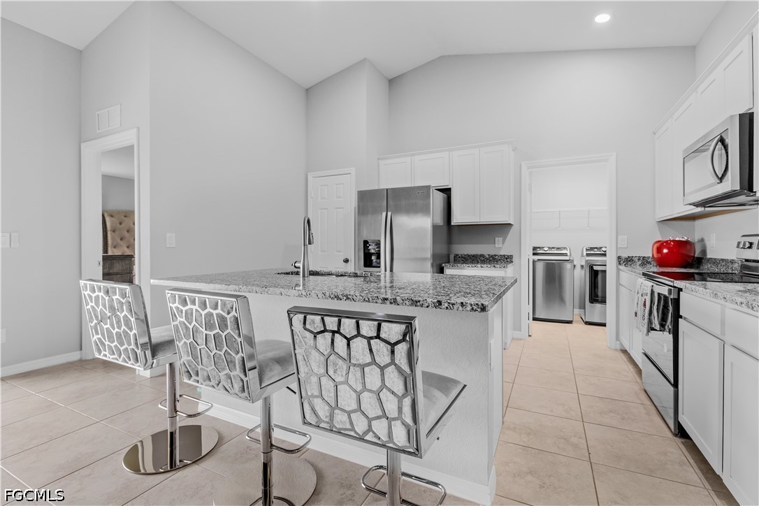 4 Bed SingleFamilyResidence for Sale in Cape Coral, photo 18