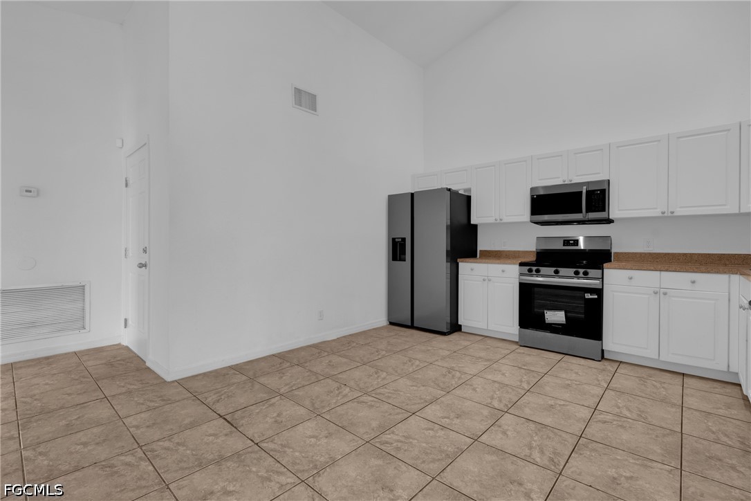 6 Bed Duplex for Sale in Lehigh Acres, photo 18