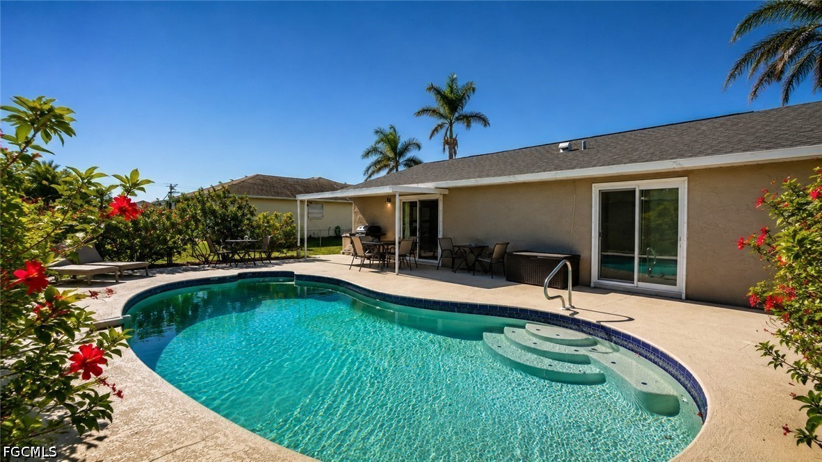 3 Bed Pool Home for Sale in Cape Coral, photo 18