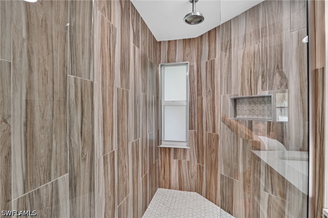 4 Bed Duplex for Sale in Naples Park, photo 18