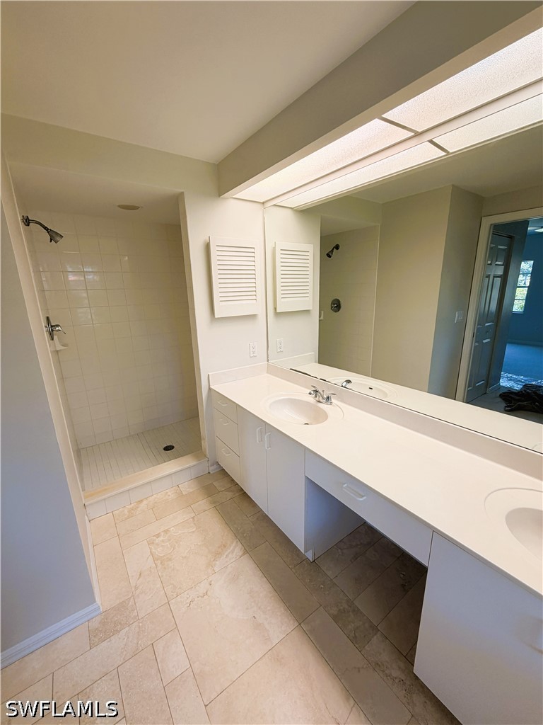 2 Bed Waterfront Home for Sale in Pipers Grove, photo 18