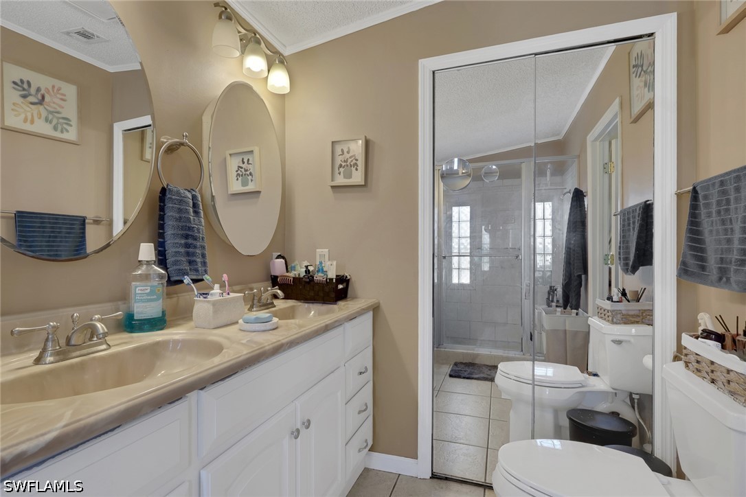 2 Bed SingleFamilyResidence for Sale in Naples, photo 18