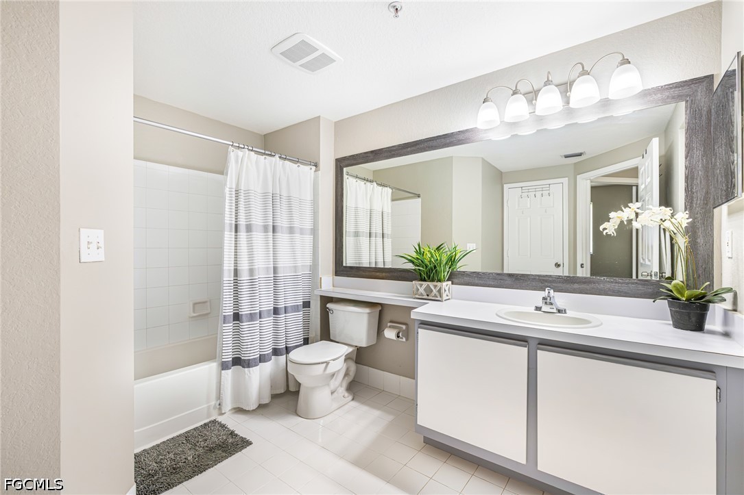 2 Bed Condominium for Sale in Tuscany Gardens, photo 18