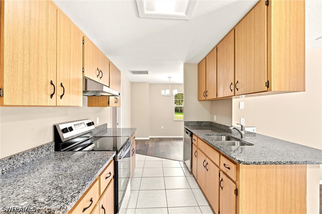 3 Bed Pool Home for Sale in Sandalwood Estates, photo 18