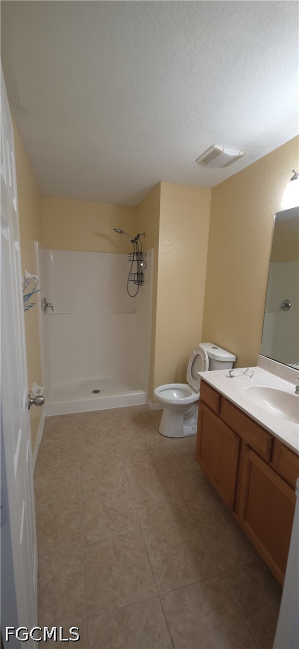 4 Bed Waterfront Home for Sale in Shadow Lakes, photo 18