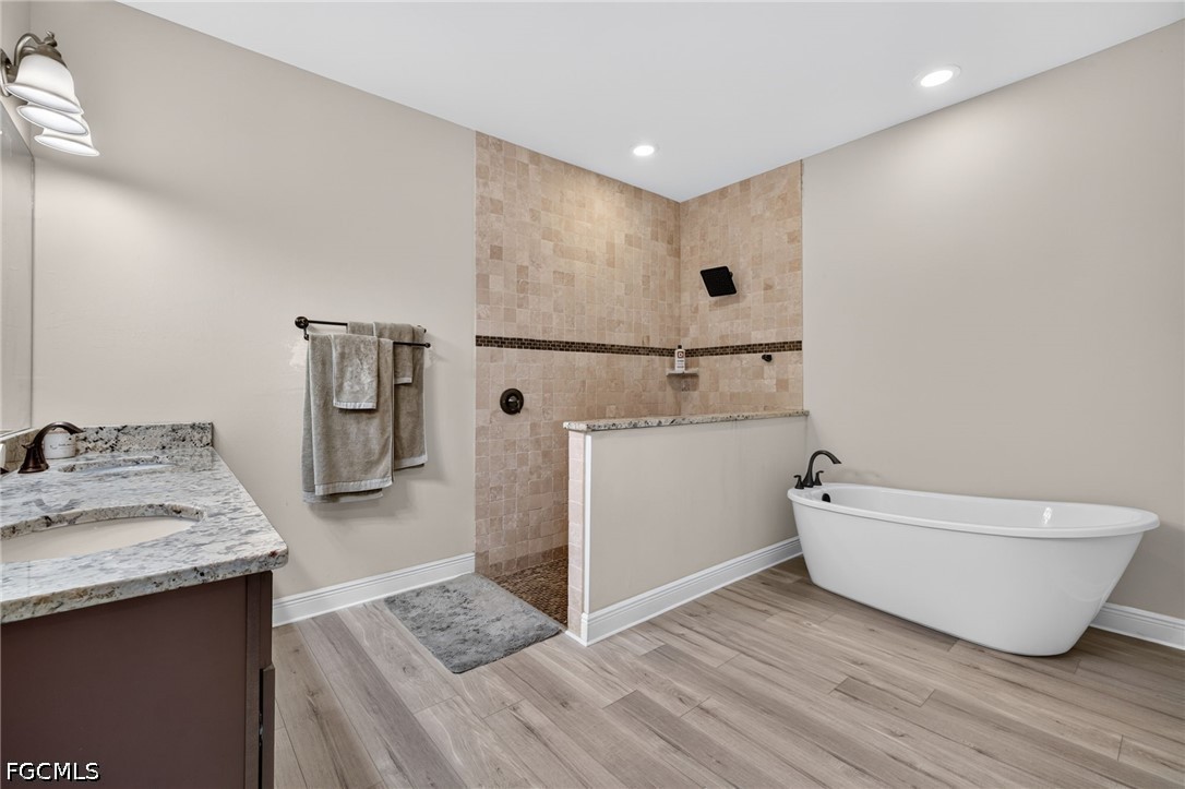 3 Bed SingleFamilyResidence for Sale in Cape Coral, photo 18