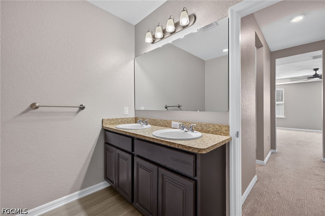 4 Bed SingleFamilyResidence for Sale in Cape Coral, photo 18