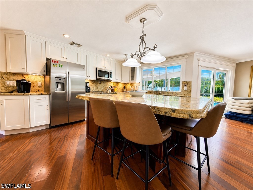 4 Bed Pool Home for Sale in Moorings, photo 18