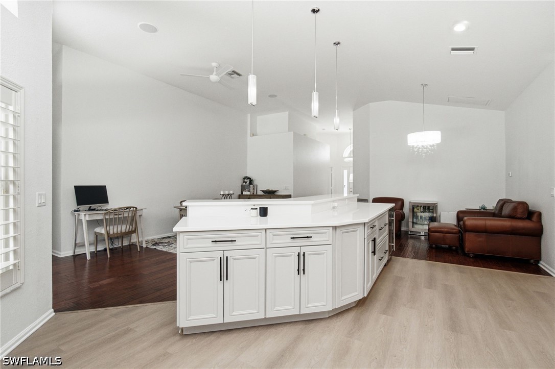4 Bed SingleFamilyResidence for Sale in Naples, photo 18