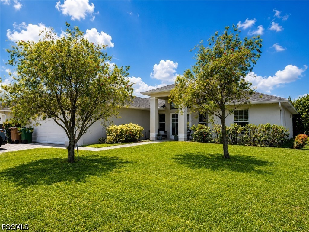 3 Bed Pool Home for Sale in Cape Coral, photo 18