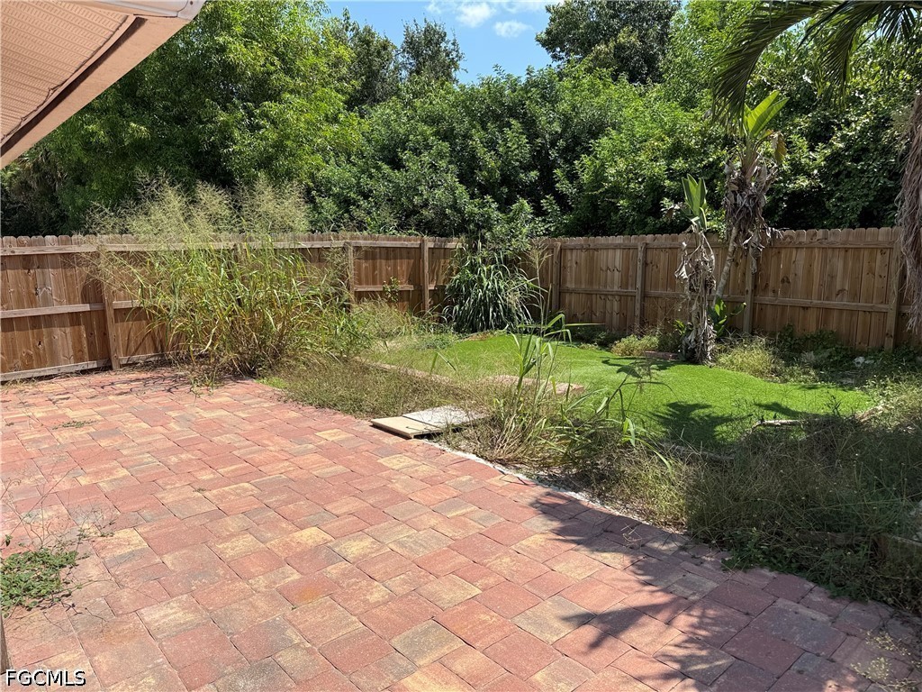 3 Bed Duplex for Sale in Cape Coral, photo 18