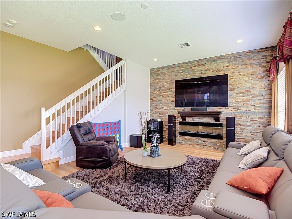 5 Bed Waterfront Home for Sale in Maple Ridge, photo 18