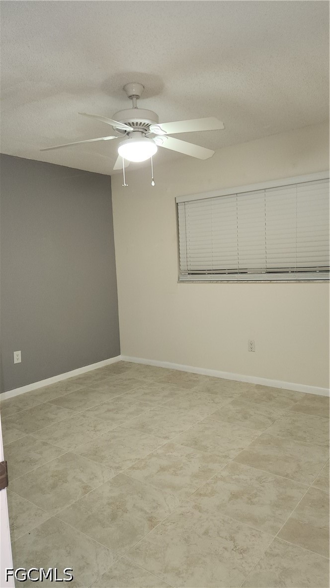 3 Bed Waterfront Home for Sale in Fort Myers, photo 18