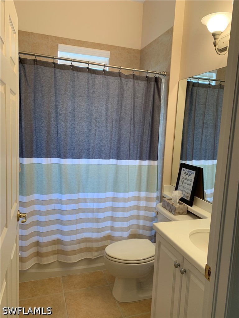 3 Bed SingleFamilyResidence for Sale in Naples, photo 18