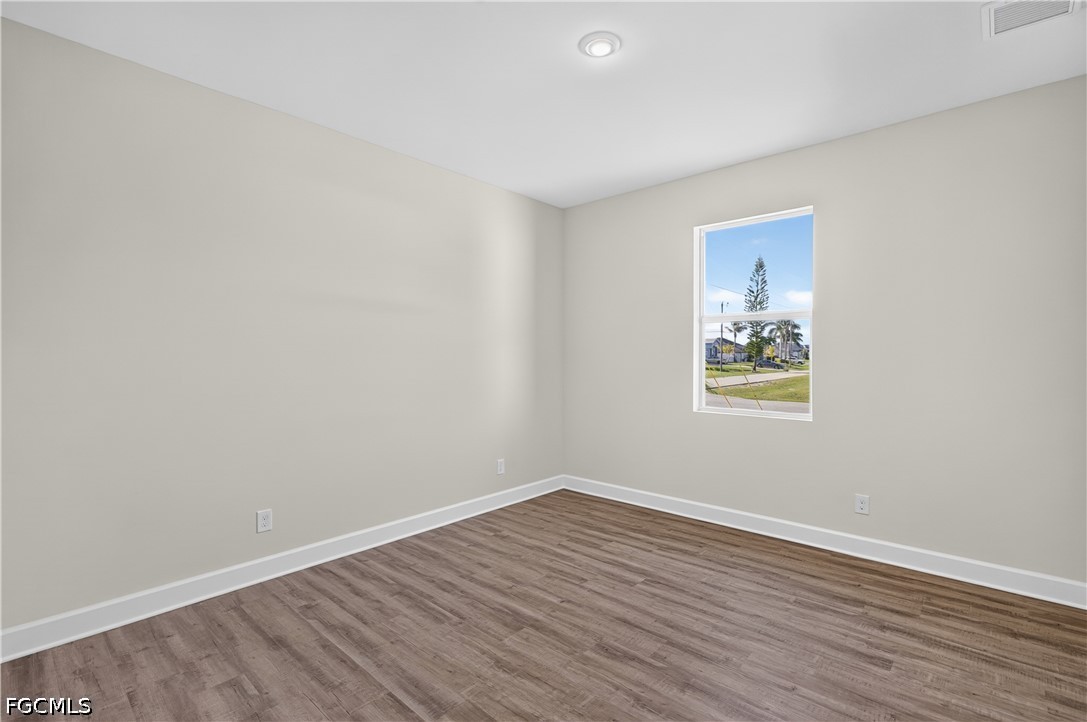 4 Bed SingleFamilyResidence for Sale in Cape Coral, photo 18