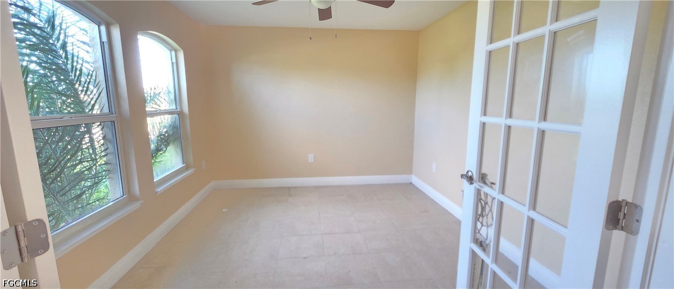 3 Bed SingleFamilyResidence for Sale in Cape Coral, photo 18