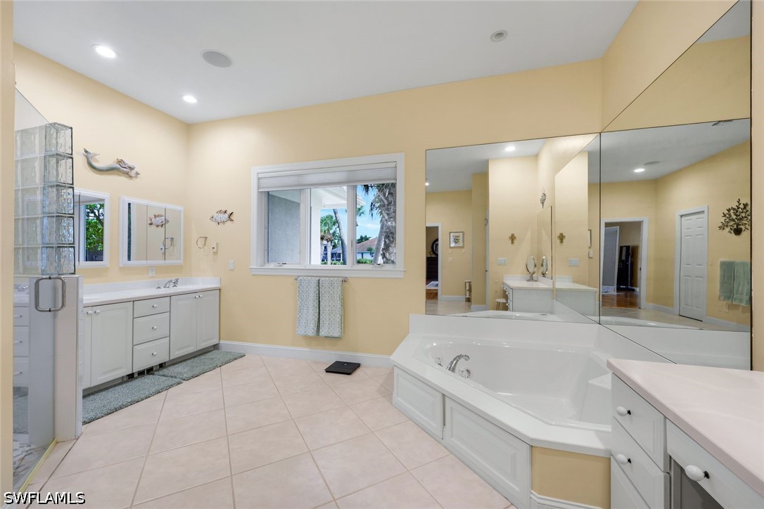 3 Bed Pool Home for Sale in Marco Island, photo 18