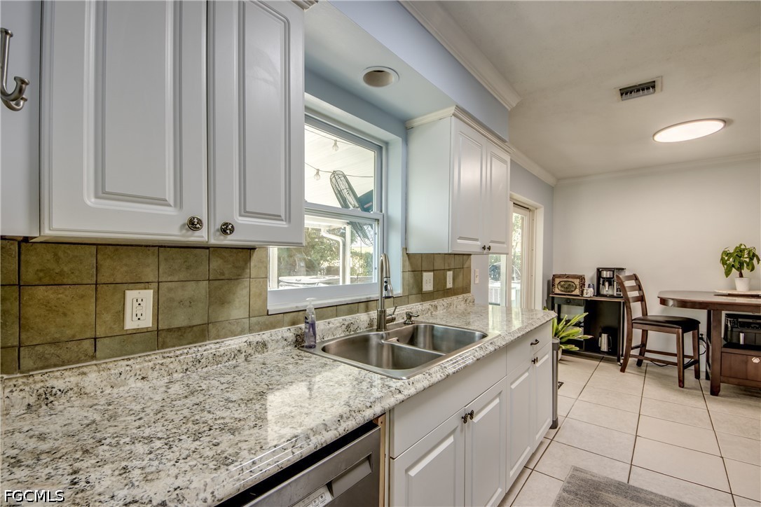 3 Bed SingleFamilyResidence for Sale in Naples, photo 18
