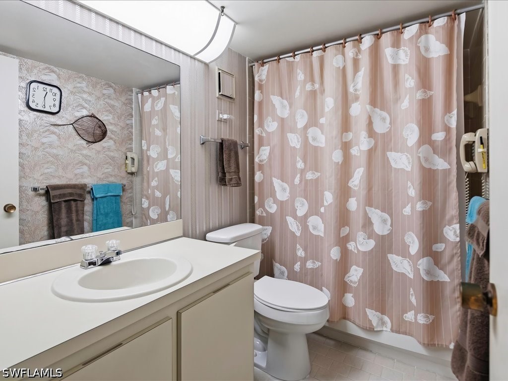 2 Bed Waterfront Home for Sale in Marco Island, photo 18