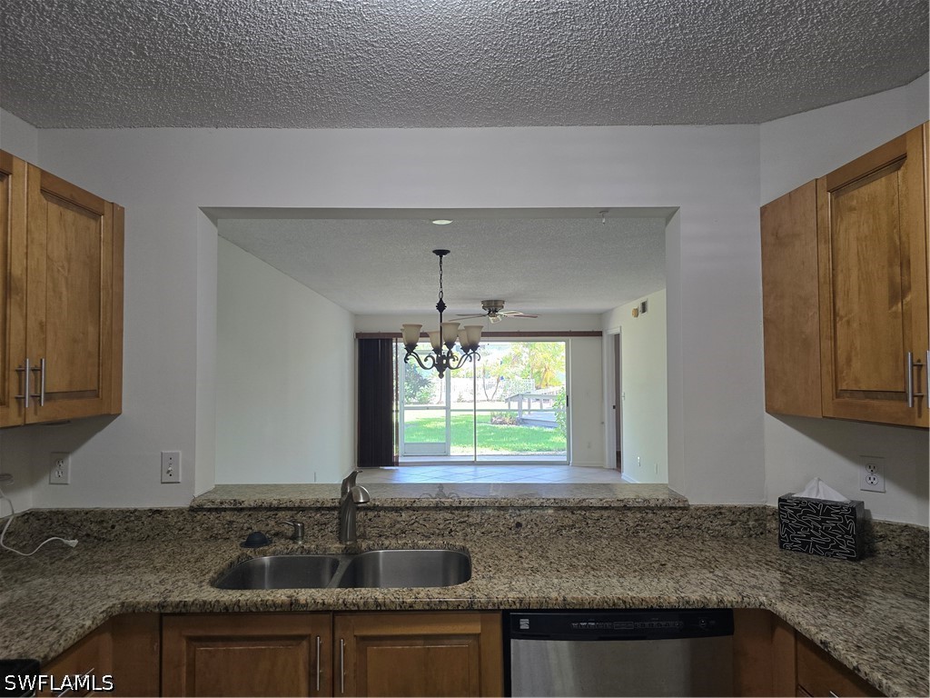 3 Bed Condominium for Sale in Edgewood, photo 18