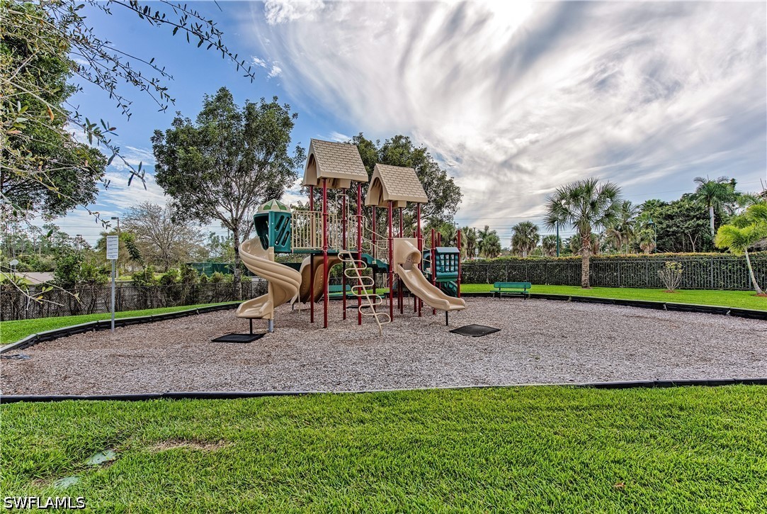 2 Bed Condominium for Sale in Positano Place, photo 18