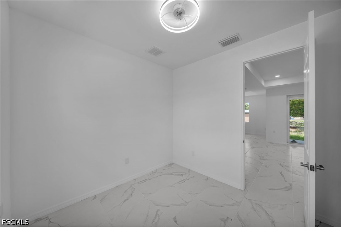 3 Bed SingleFamilyResidence for Sale in Lehigh Acres, photo 18