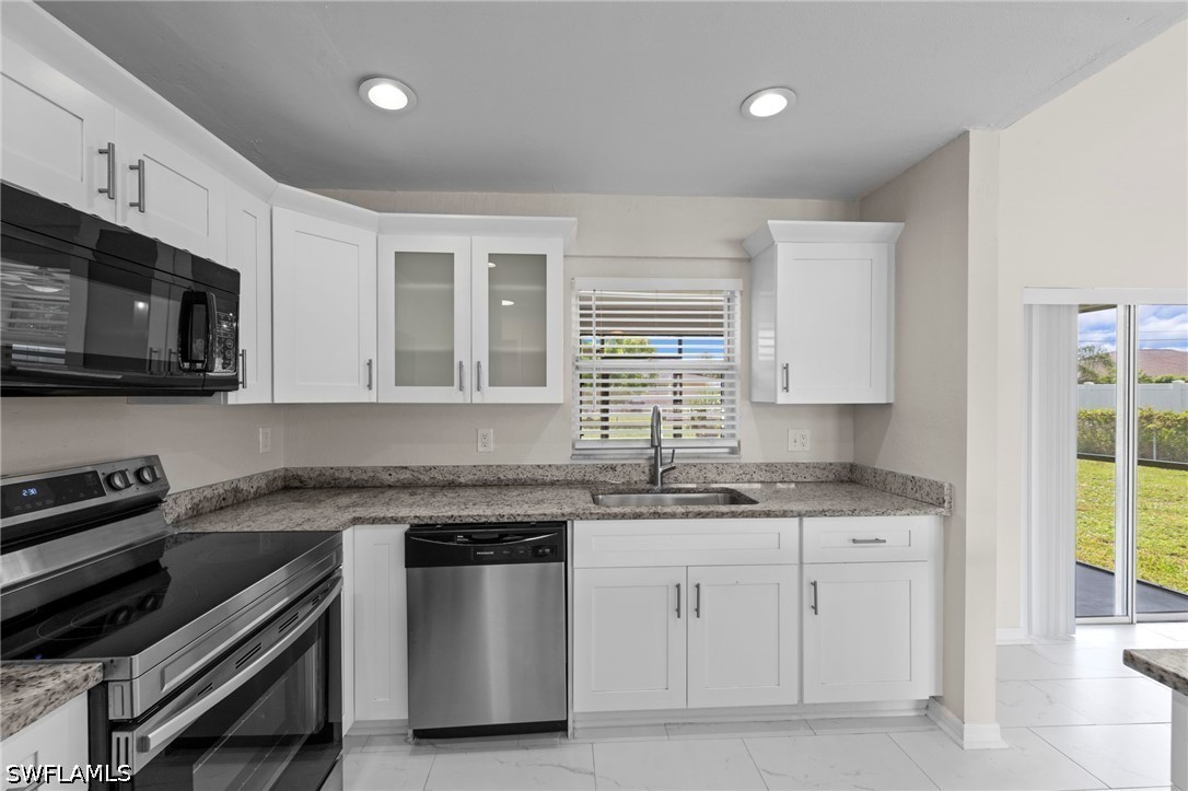 3 Bed SingleFamilyResidence for Sale in Cape Coral, photo 18