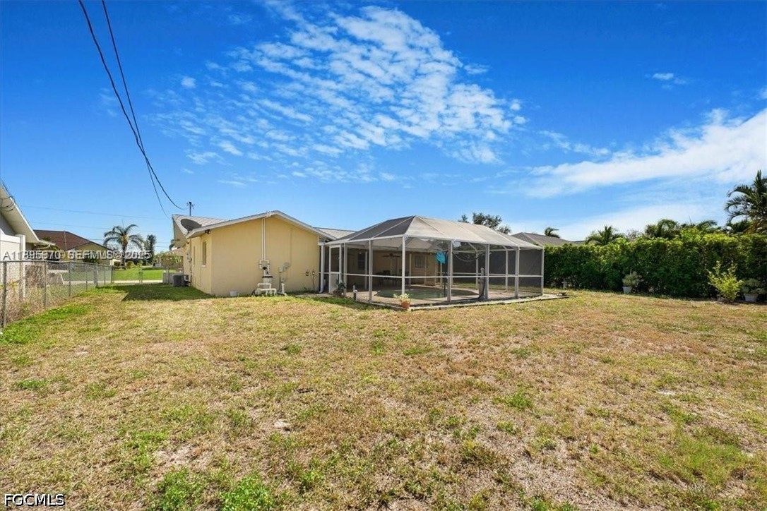 3 Bed Pool Home for Sale in Cape Coral, photo 18