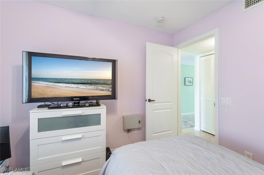2 Bed Condominium for Sale in Country Glen, FL, $262,000 — photo 19