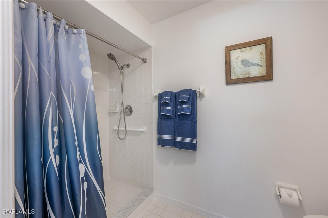 2 Bed Condominium for Sale in Country Glen, photo 19