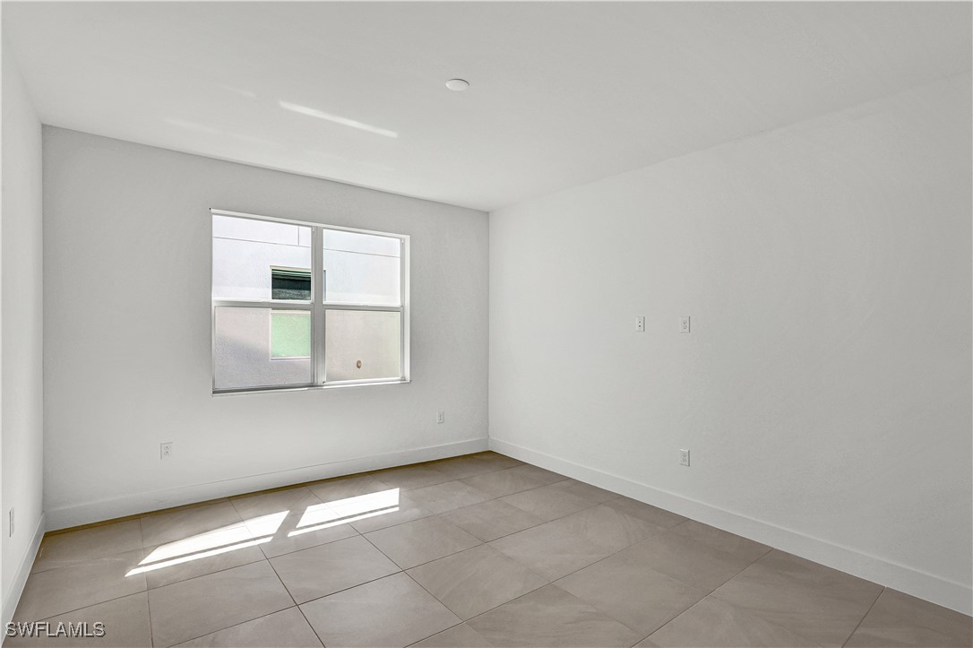 3 Bed Pool Home for Sale in Regency, photo 19