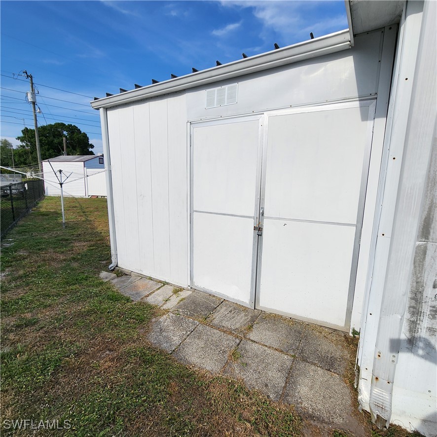2 Bed ManufacturedHome for Sale in Mobile Manor, FL, $79,900 — photo 19