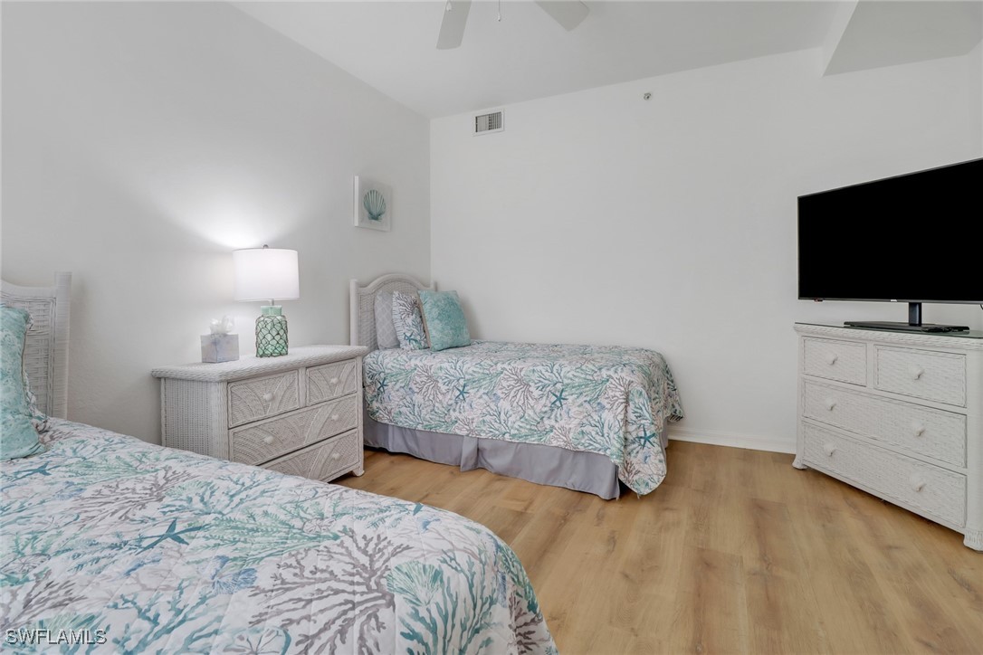 2 Bed Condominium for Sale in Naples, photo 19
