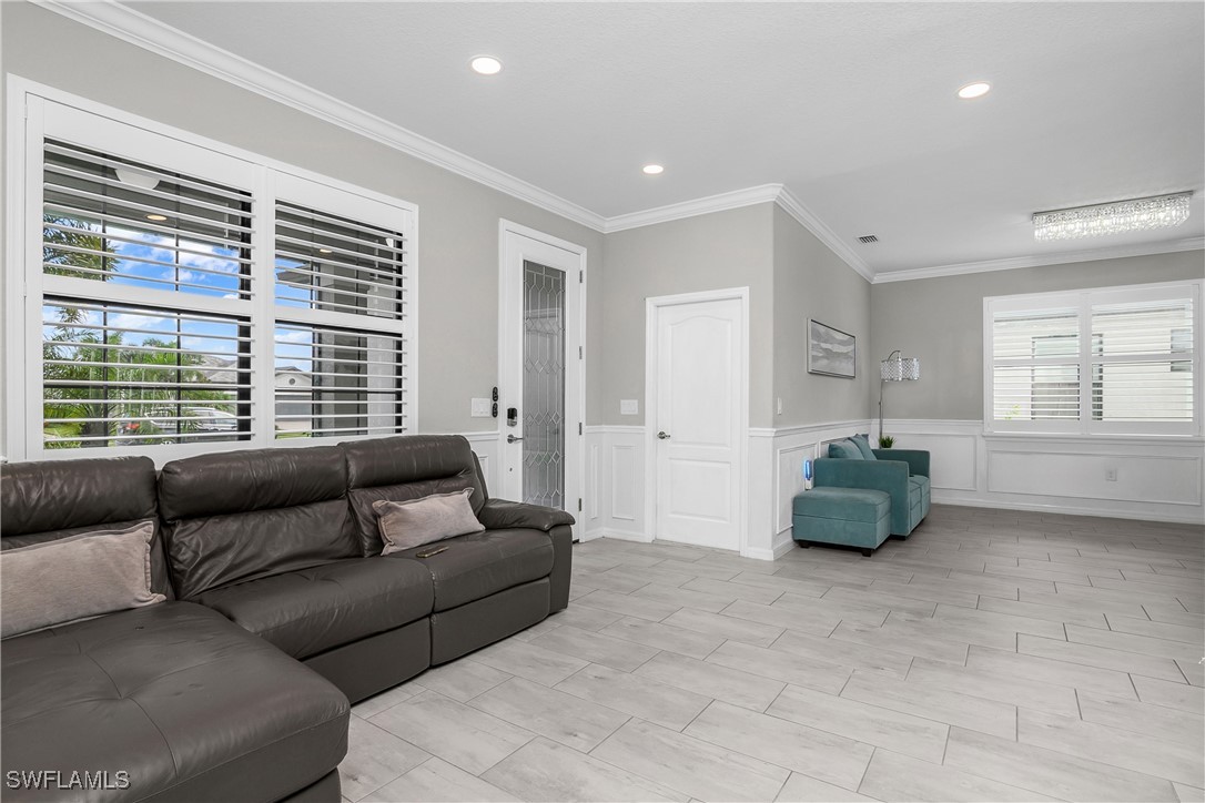 6 Bed Pool Home for Sale in Estero, photo 19