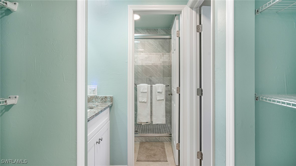2 Bed Condominium for Sale in Sanibel, photo 19