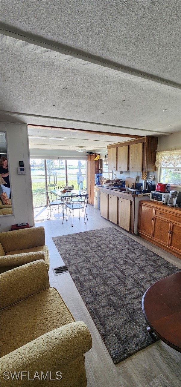 2 Bed Waterfront Home for Sale in Moore Haven, photo 19