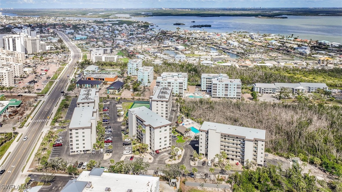 2 Bed Condominium for Sale in Fort Myers Beach, FL, $299,000 — photo 19