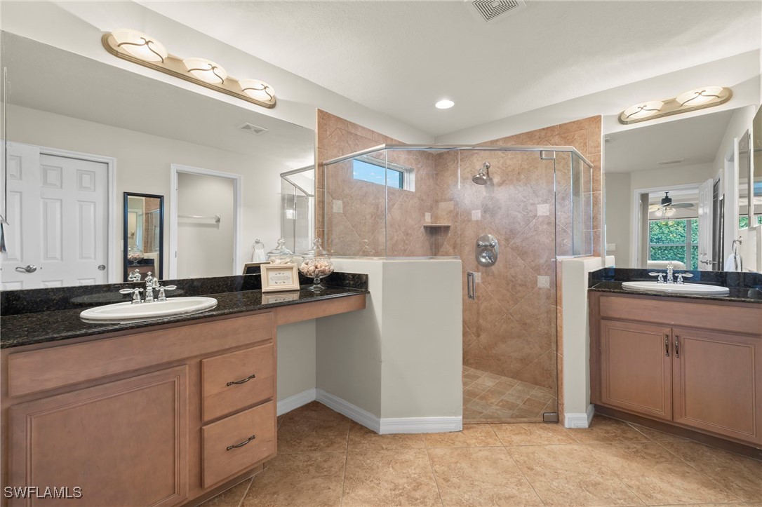 2 Bed SingleFamilyResidence for Sale in Estero, photo 19