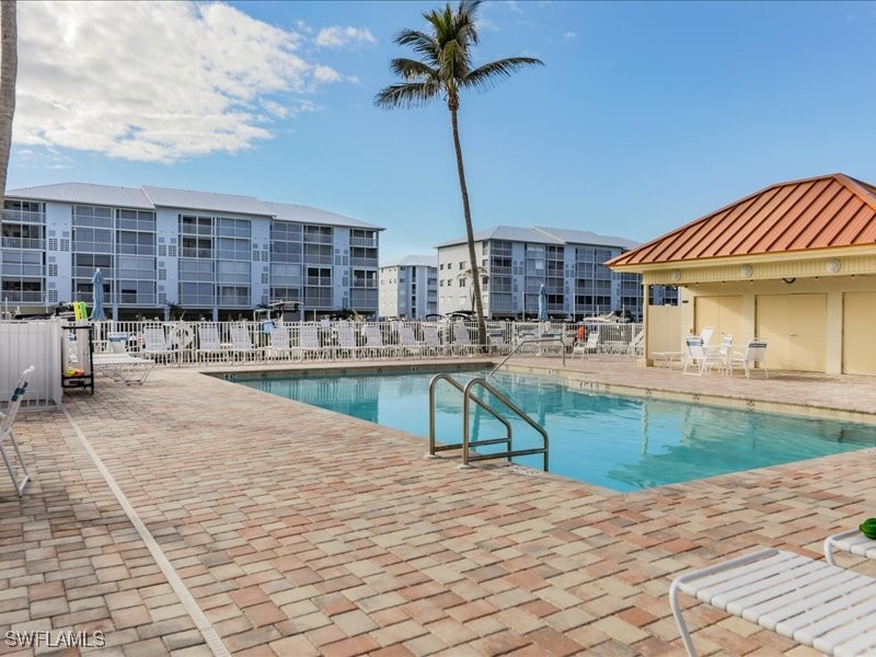 3 Bed Waterfront Home for Sale in Hibiscus Pointe, FL — photo 19
