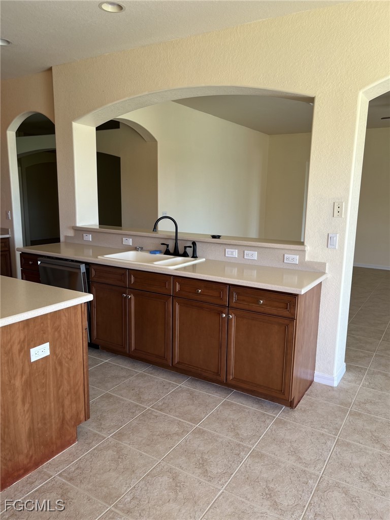 4 Bed Waterfront Home for Sale in Fort Myers, FL, $364,000 — photo 19