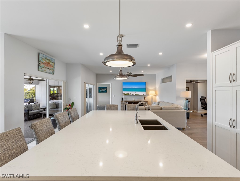 3 Bed Pool Home for Sale in Palm Acres, photo 19