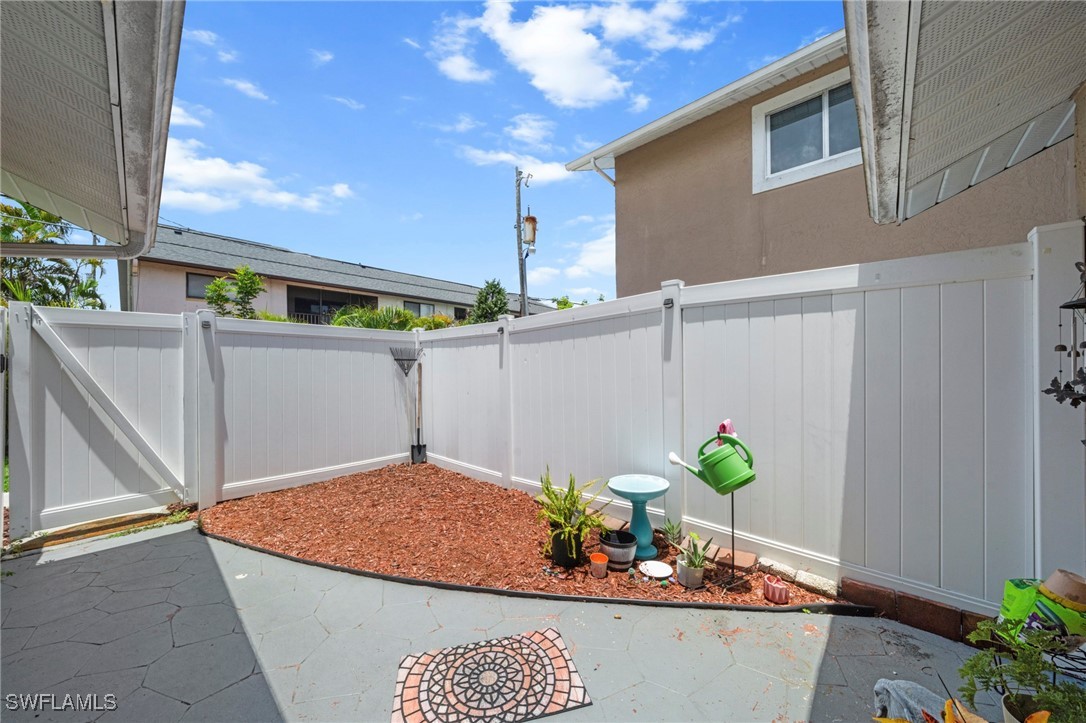 2 Bed Condominium for Sale in Cape Coral, FL, $126,000 — photo 19