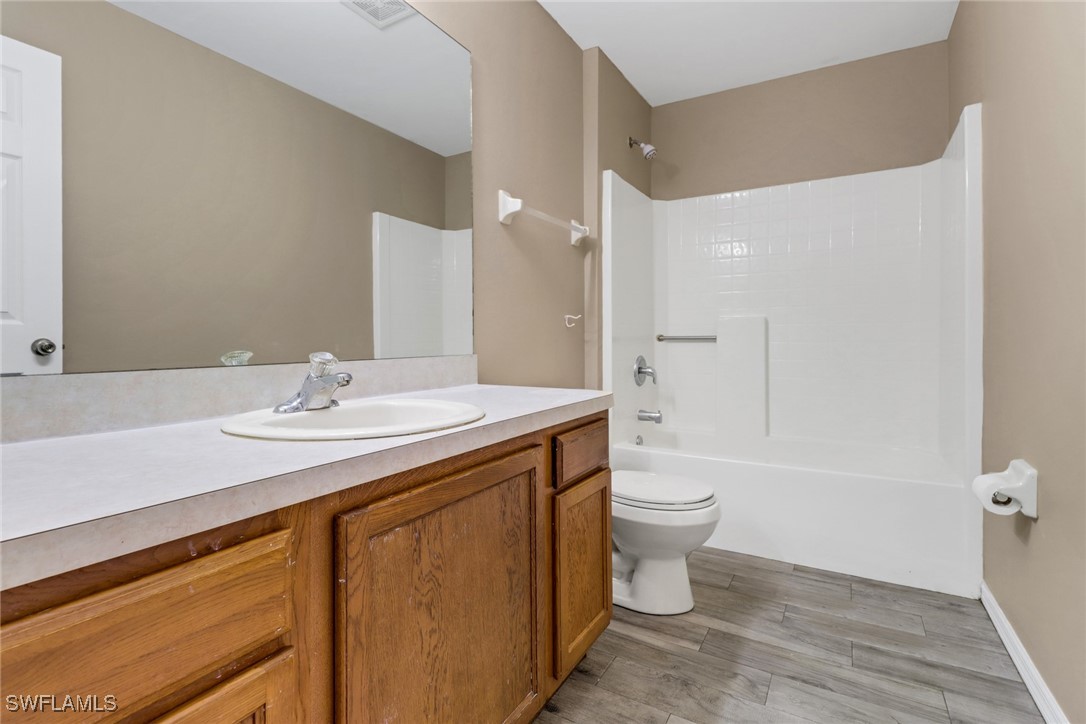 4 Bed Waterfront Home for Sale in Lehigh Acres, photo 19
