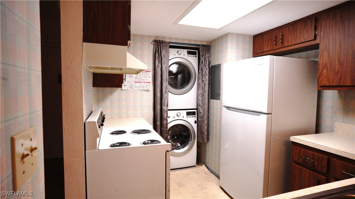 2 Bed Condominium for Sale in Marco Island, FL — photo 19