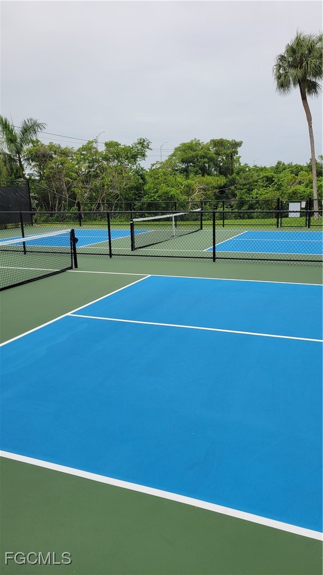 2 Bed ManufacturedHome for Sale in Fort Myers, photo 19