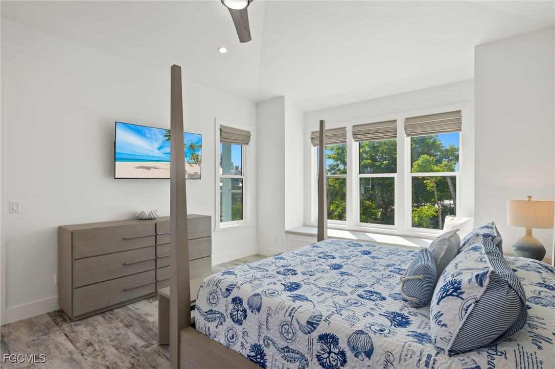 3 Bed Pool Home for Sale in Castaway Estates, photo 19