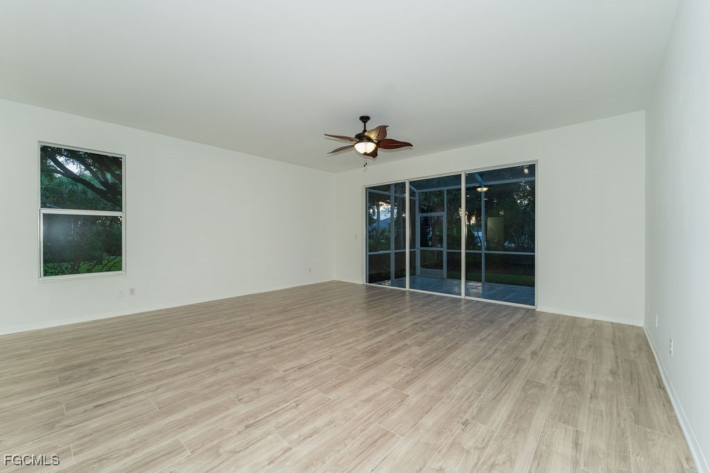 3 Bed Townhouse for Sale in Lakewood Village, photo 19