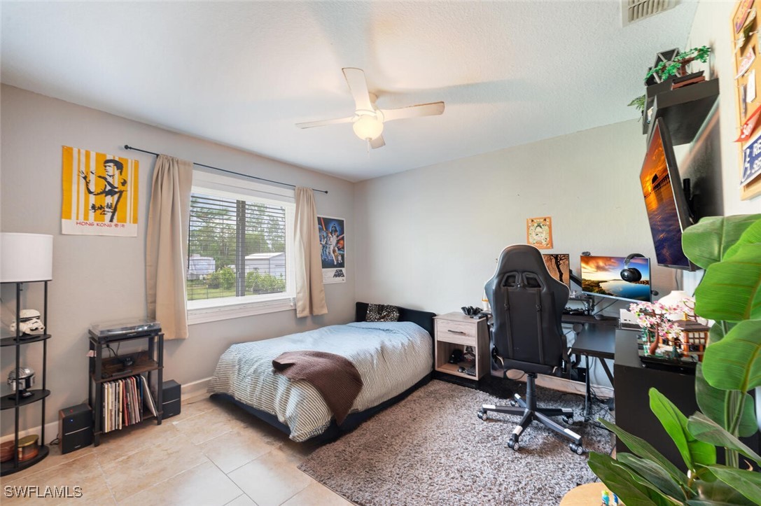 3 Bed SingleFamilyResidence for Sale in Naples, photo 19