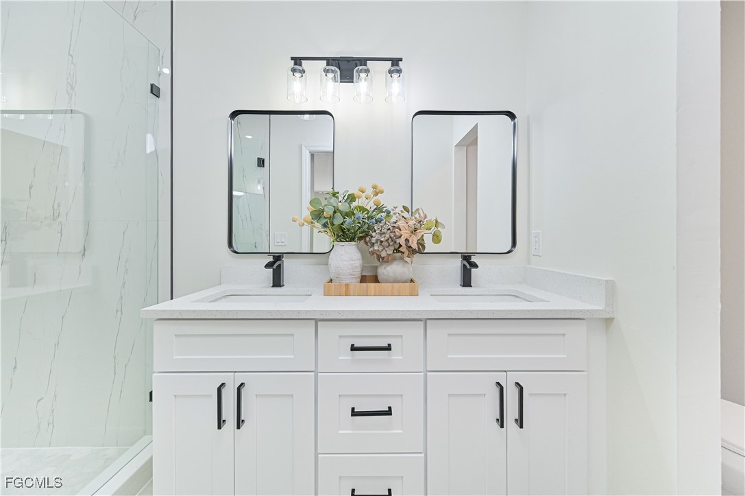 3 Bed SingleFamilyResidence for Sale in Lehigh Acres, photo 19