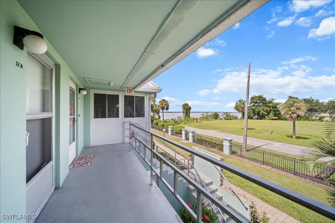 1 Bed Waterfront Home for Sale in Fort Myers, FL, $94,500 — photo 19